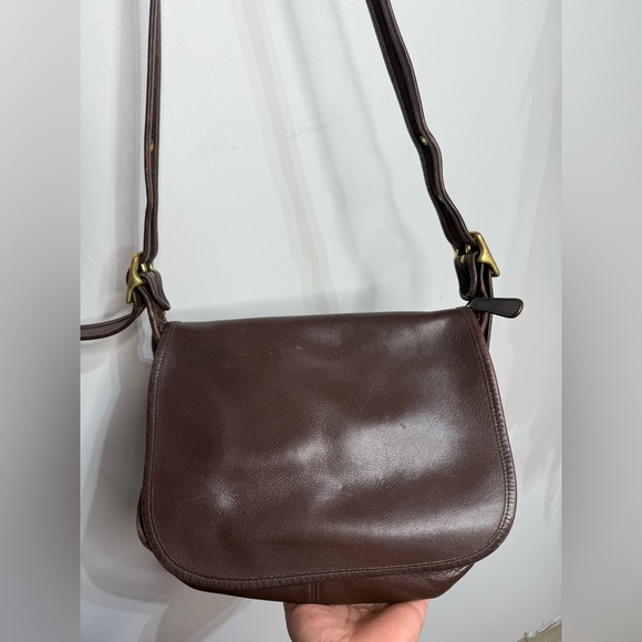 Vintage Coach 9951 Patricia Legacy Brown Leather
Messenger Shoulder Bag - Picture 2 of 13